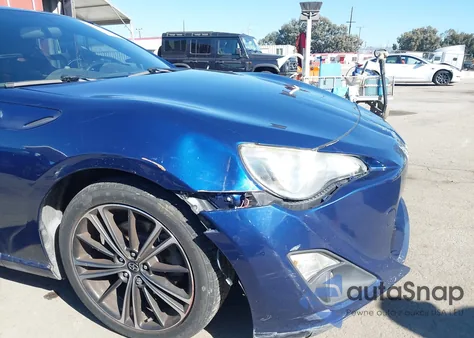 2014 Scion Fr-S из США, поврежденный, VIN JF1ZNAA10E8700900